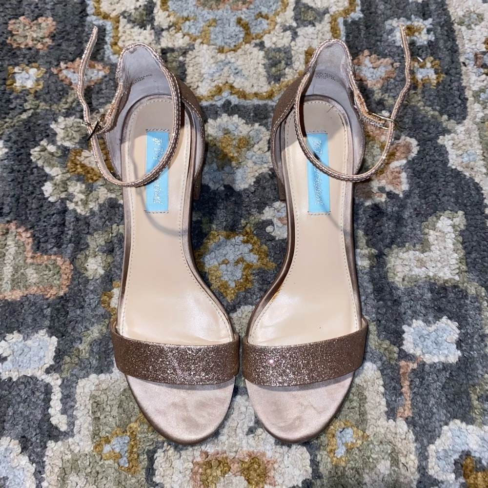 Betsey Johnson tan and gold glitter sandals with ankle strap